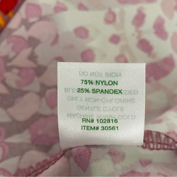 Garnet Hill Pink Geo Print Rash Guard Size Medium - Picture 7 of 9